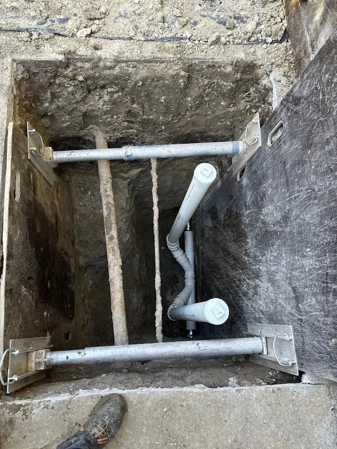 Experienced plumber completing Gas Line Repair work in Pleasant Run Farm